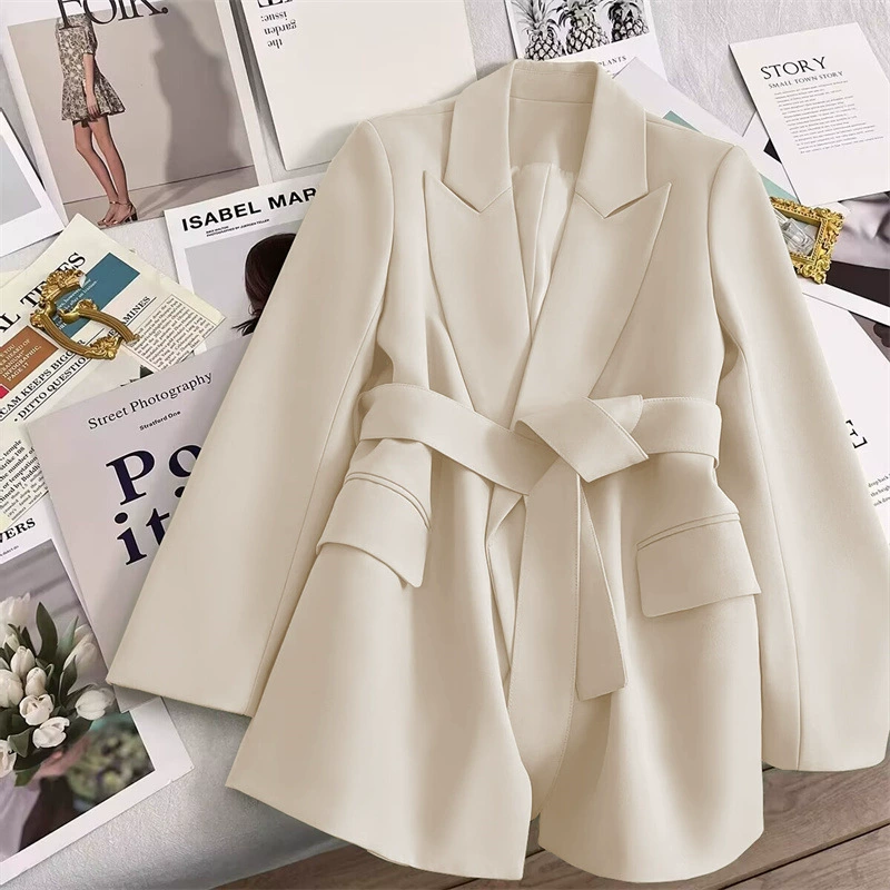 Chaqueta de traje en verde esmeralda con corbata, diseño nuevo de primavera 2026 para mujer, elegante y con estilo, estilo coreano, informal y adecuada para ir al trabajo. Blanco marfil imagen 1