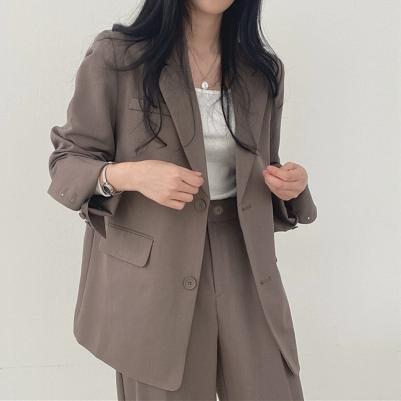 Conjunto de traje pequeño para mujer, primavera y otoño 2026, nuevo estilo coreano, diseño de moda urbana, pantalones casuales color camel para mujer. traje de camello imagen 1
