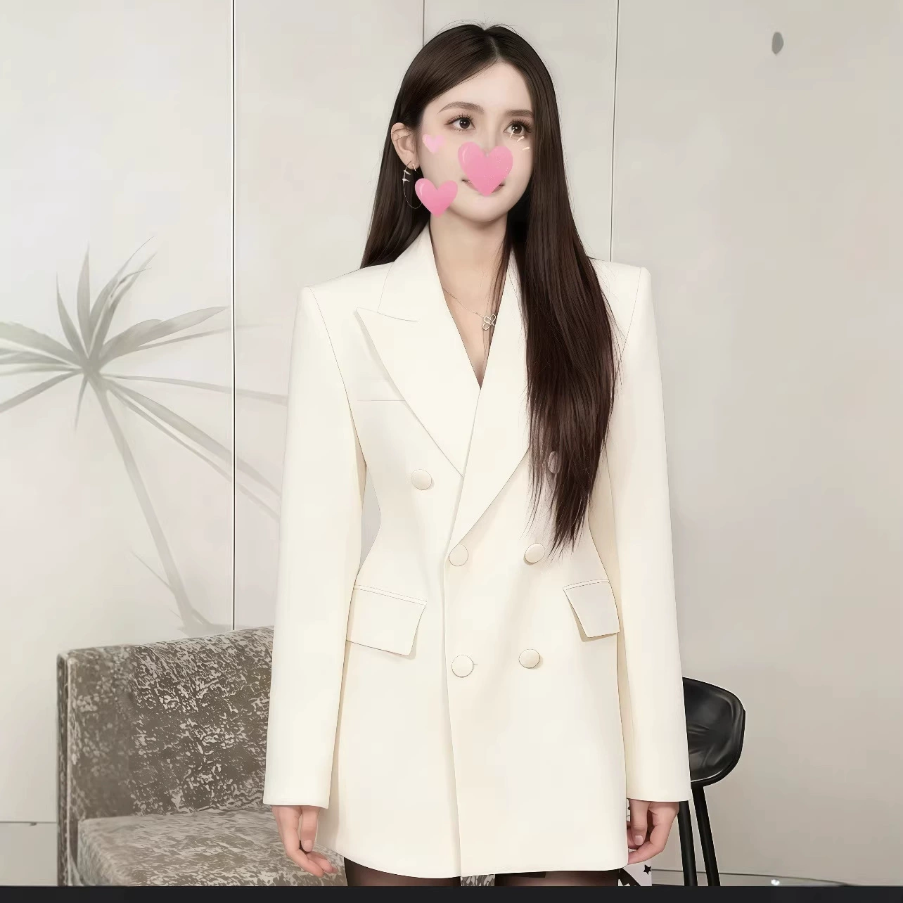 Blazer negro de corte medio para mujer 2026: estiliza, ideal para primavera, favorece la figura, elegante, de alta gama y confeccionado a medida. Blanco roto imagen 1