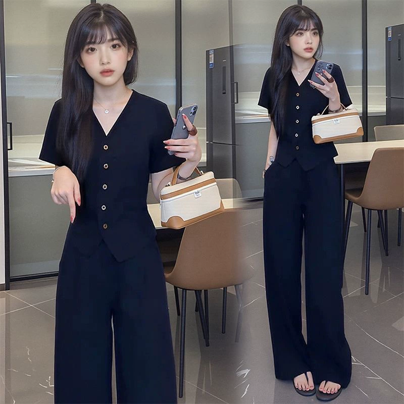 Traje de lino y algodón Tencel estilo "old money" para mujer, nueva moda de verano 2026. Elegante, estilo urbano, popular, de pierna ancha, conjunto de dos piezas para mujer. Azul marino imagen 1