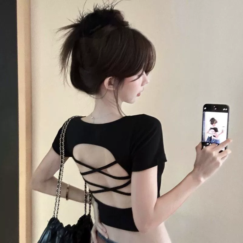 Camiseta de manga corta con espalda cruzada recortada americana para mujer, camiseta interior Sexy con cuello cuadrado, camisa inferior fina a la moda, Tops cortos [Cuello Cuadrado, Hueco, Corto, Manga Corta] Negro imagen 1