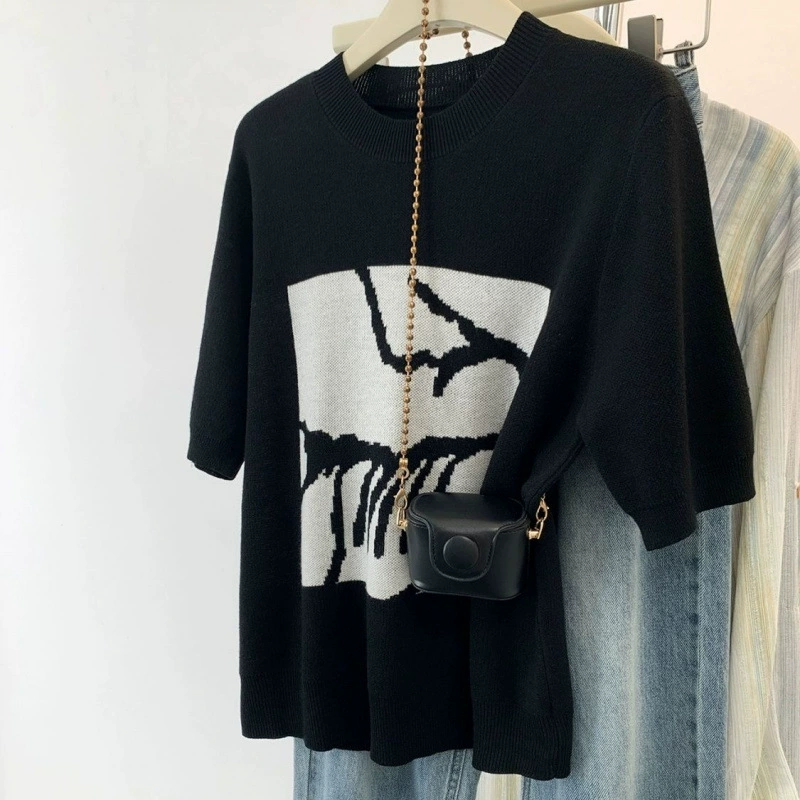 Camiseta de manga corta de punto de hombro de seda de hielo negro para mujer 2025 verano nuevo estilo europeo caliente camisa pequeña de media manga Negro imagen 1