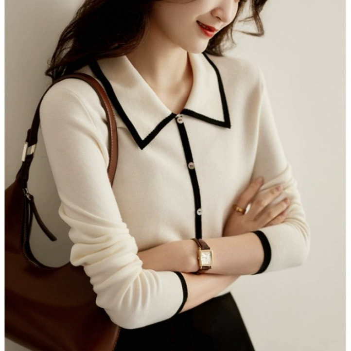 Top de punto con cuello polo, estilo francés chic, nueva colección otoño 2024 - Diseño de bloques de color, capa base elegante de alta gama Blanco imagen 1