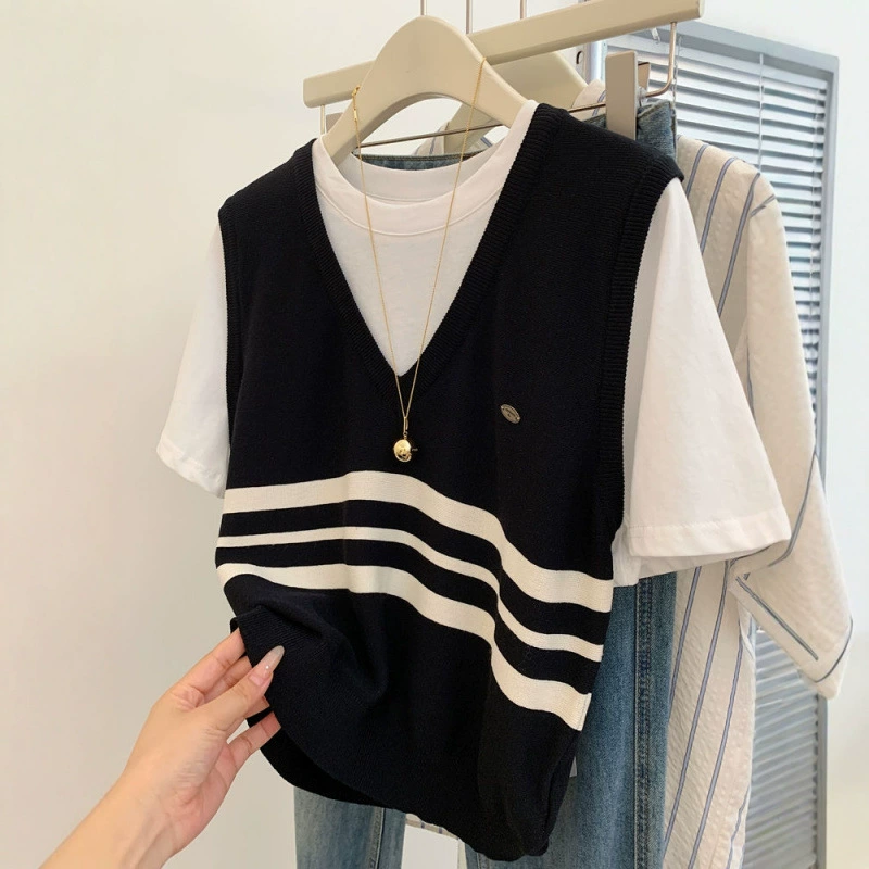 Sentido del diseñoColor de contrasteCuello redondo de retazosFalso de dos piezasCamisa de punto para mujer primavera y verano 2025PetitesEleganteMás fácil de combinarTops Color de la imagen imagen 1