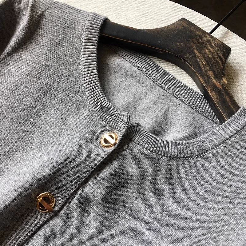 Hilo hilado Nuevo estilo Tweed francésCamisa de punto Cárdigan de mujer con cuello redondo CortoSuéterPrendas de vestirTops gris imagen 1