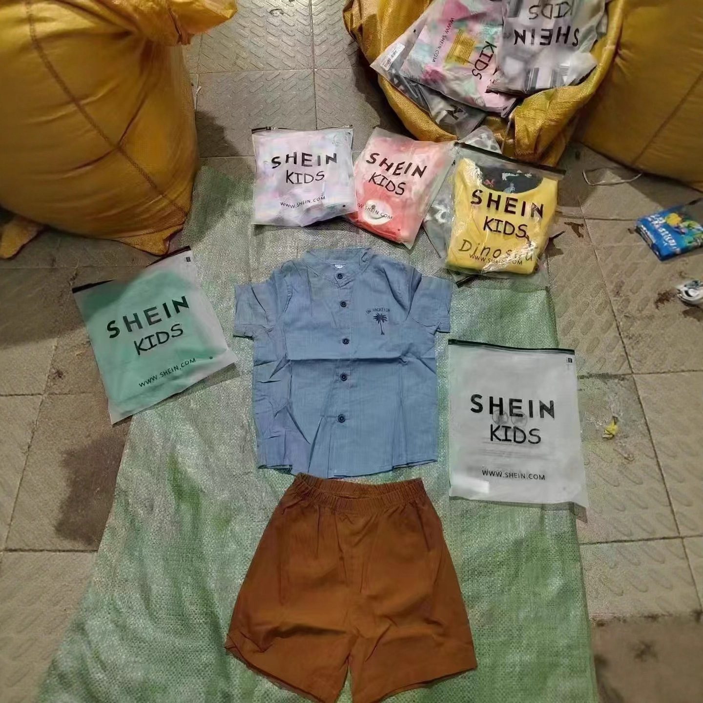 Conjuntos Infantiles de 2 Piezas con Camiseta y Pantalón Corto imagen 1